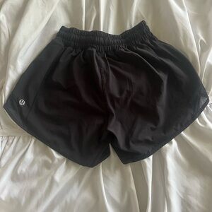 Lululemon hot shot shorts